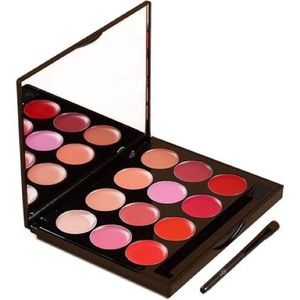 ISH Lip statement palette
